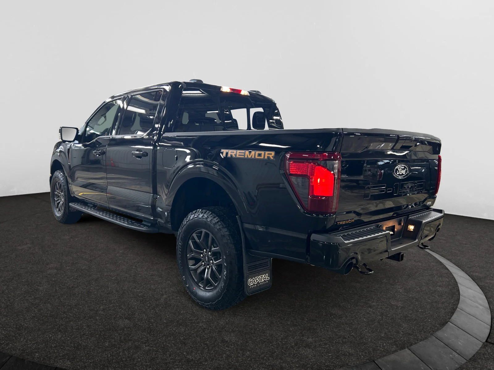 New 2026 Agate Black Metallic Ford Tremor image 3