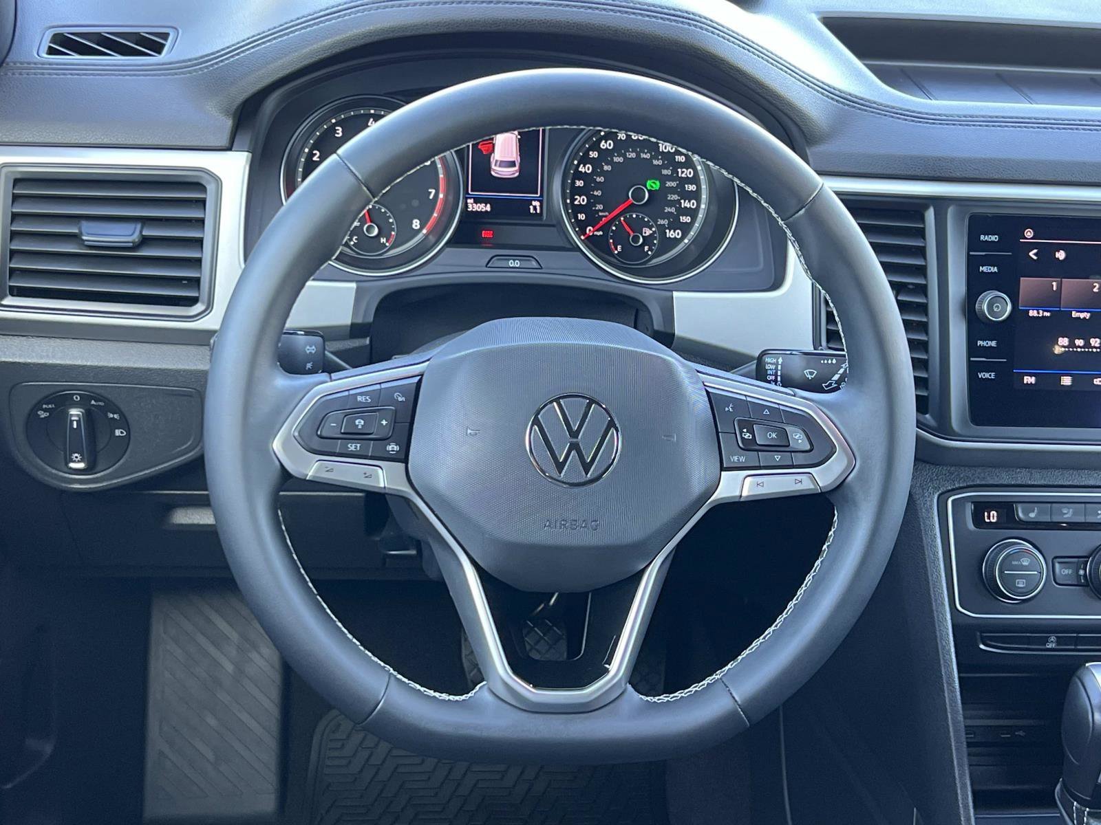 Certified Used 2021 Platinum Gray Metallic Volkswagen 3.6L V6 SE w/Technology image 8