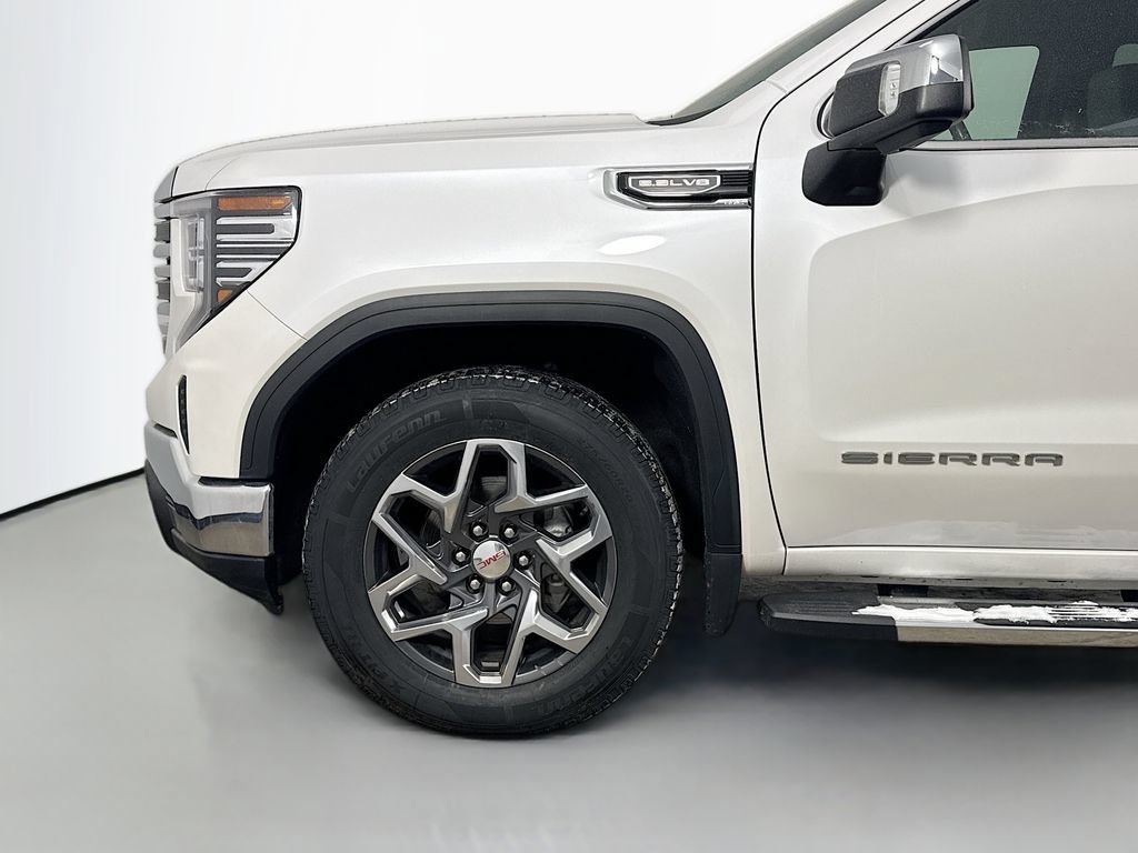 2024 GMC Sierra 1500 SLT - Photo 30