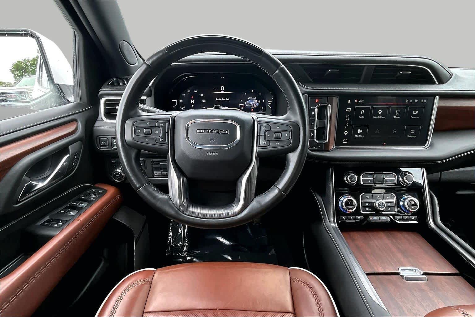 Used 2023 White Frost Tricoat GMC Denali Ultimate image 6