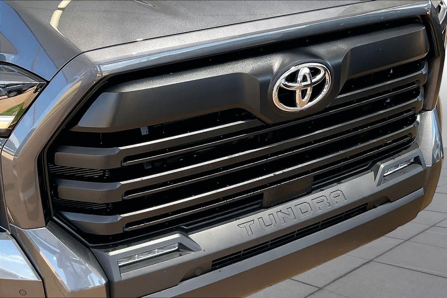 Used 2025 Magnetic Gray Metallic Toyota SR5 image 27