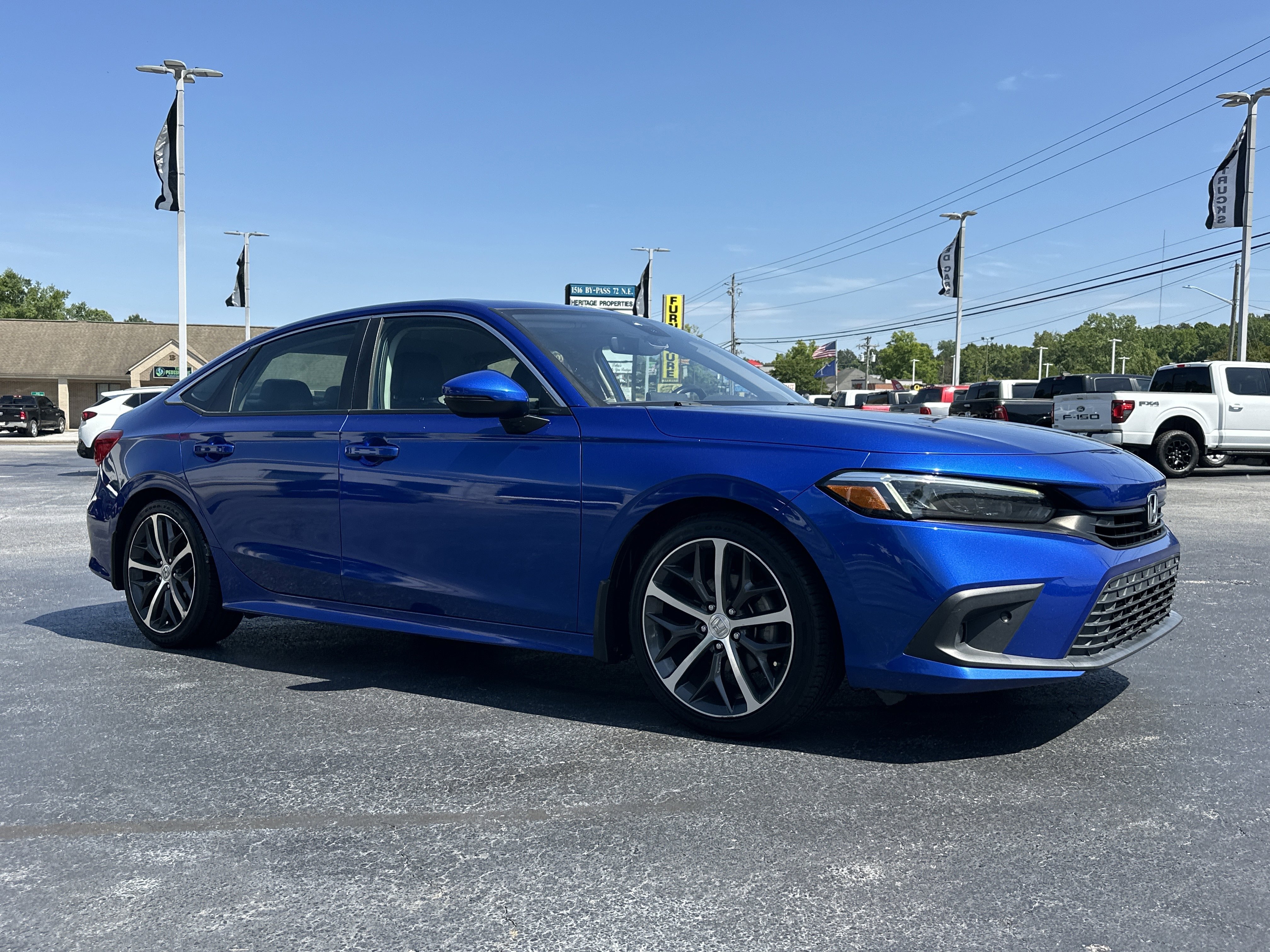 Used 2022  Honda Touring image 2