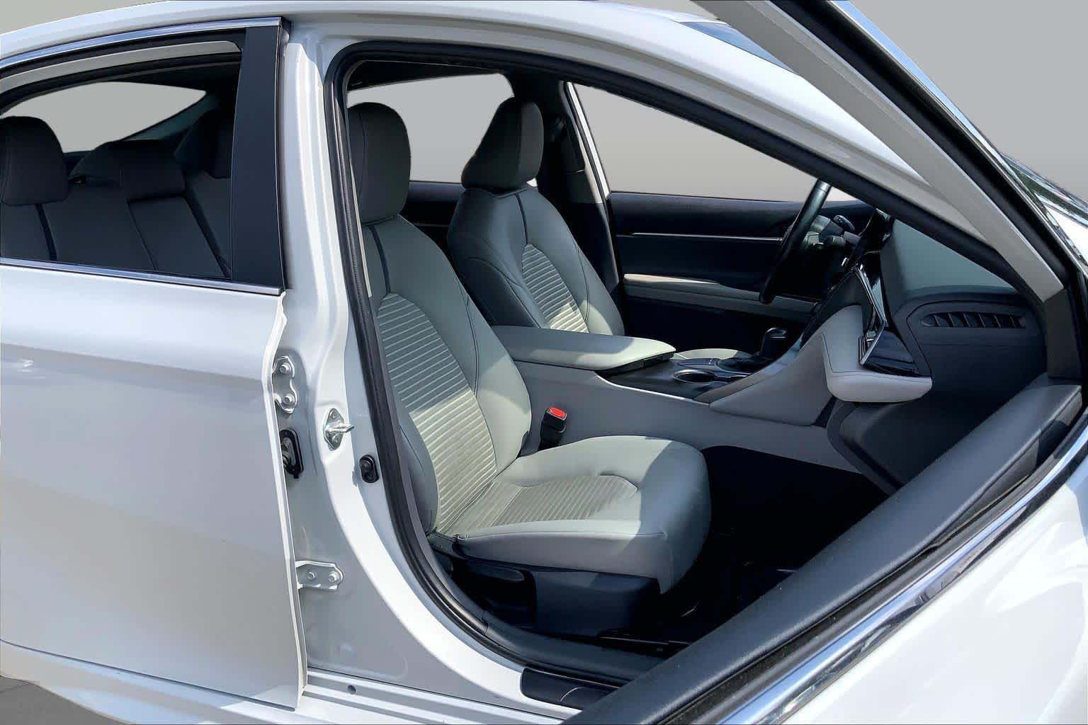 Used 2024 Ice Edge Toyota SE image 9