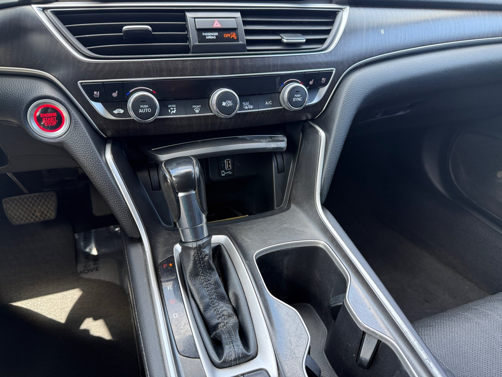 Certified Used 2018 Silver Honda Touring image 13