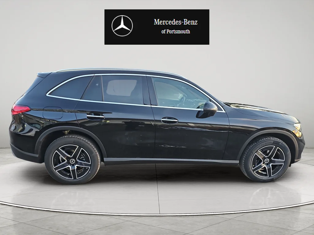 Certified Used 2026 Black Mercedes-Benz GLC 300 image 6