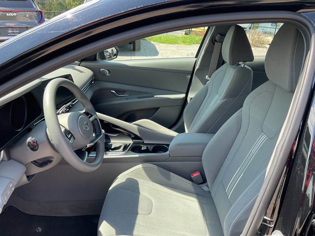 Used 2023 Onyx Black Hyundai Blue image 20