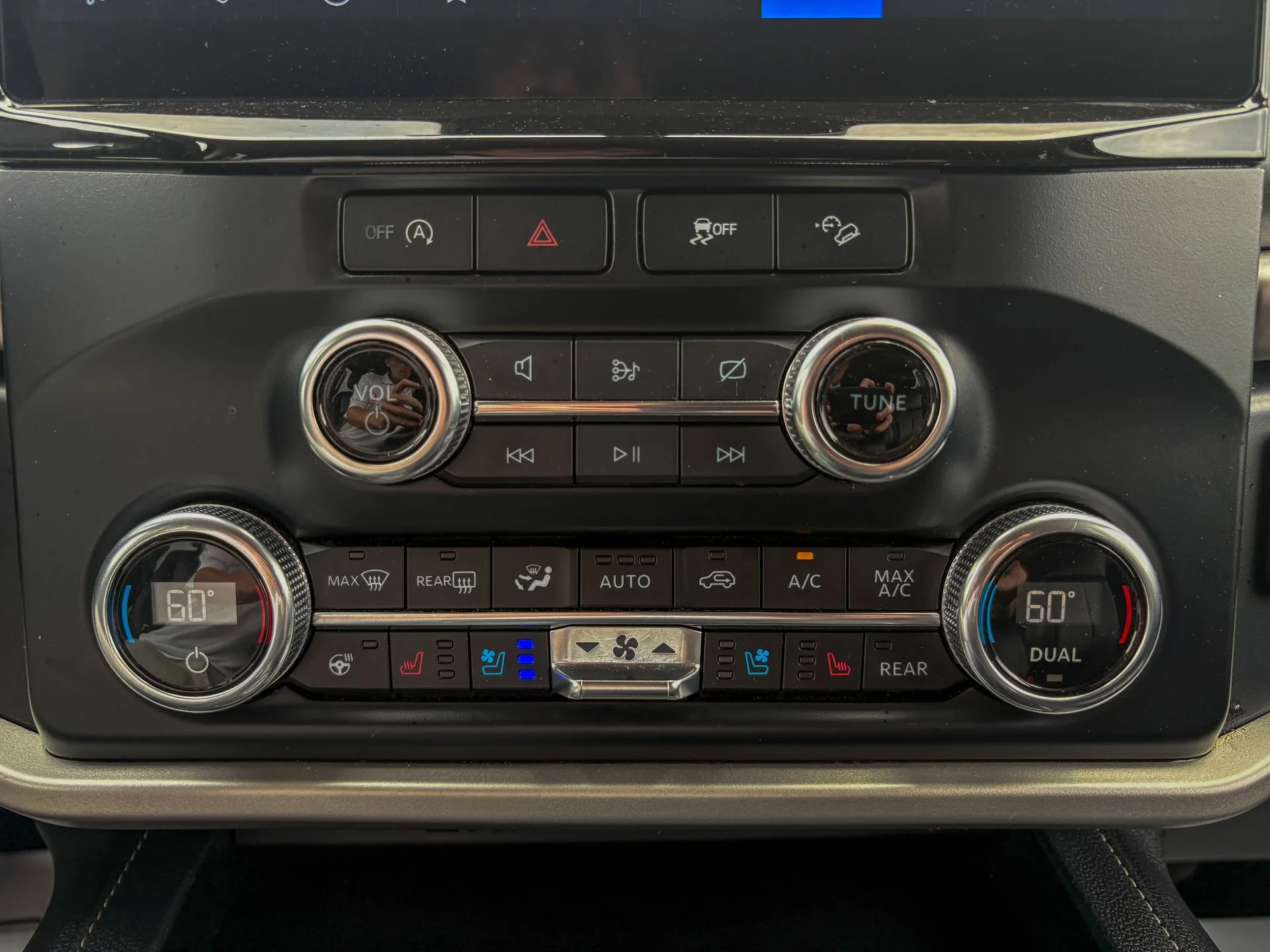 Used 2024 White Ford XLT image 18