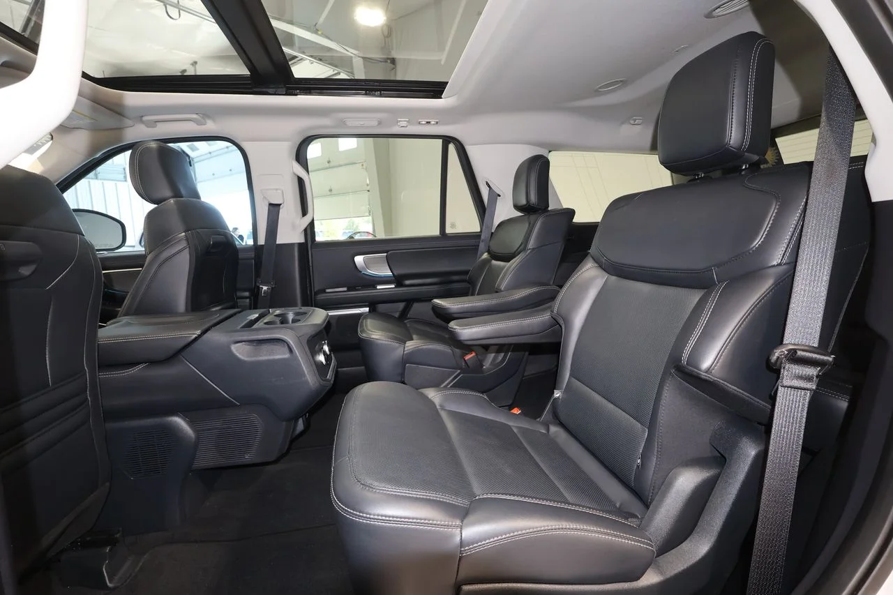 Used 2025 Silver Ford Platinum image 24