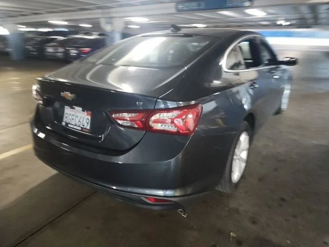 1G1ZD5ST0KF112676