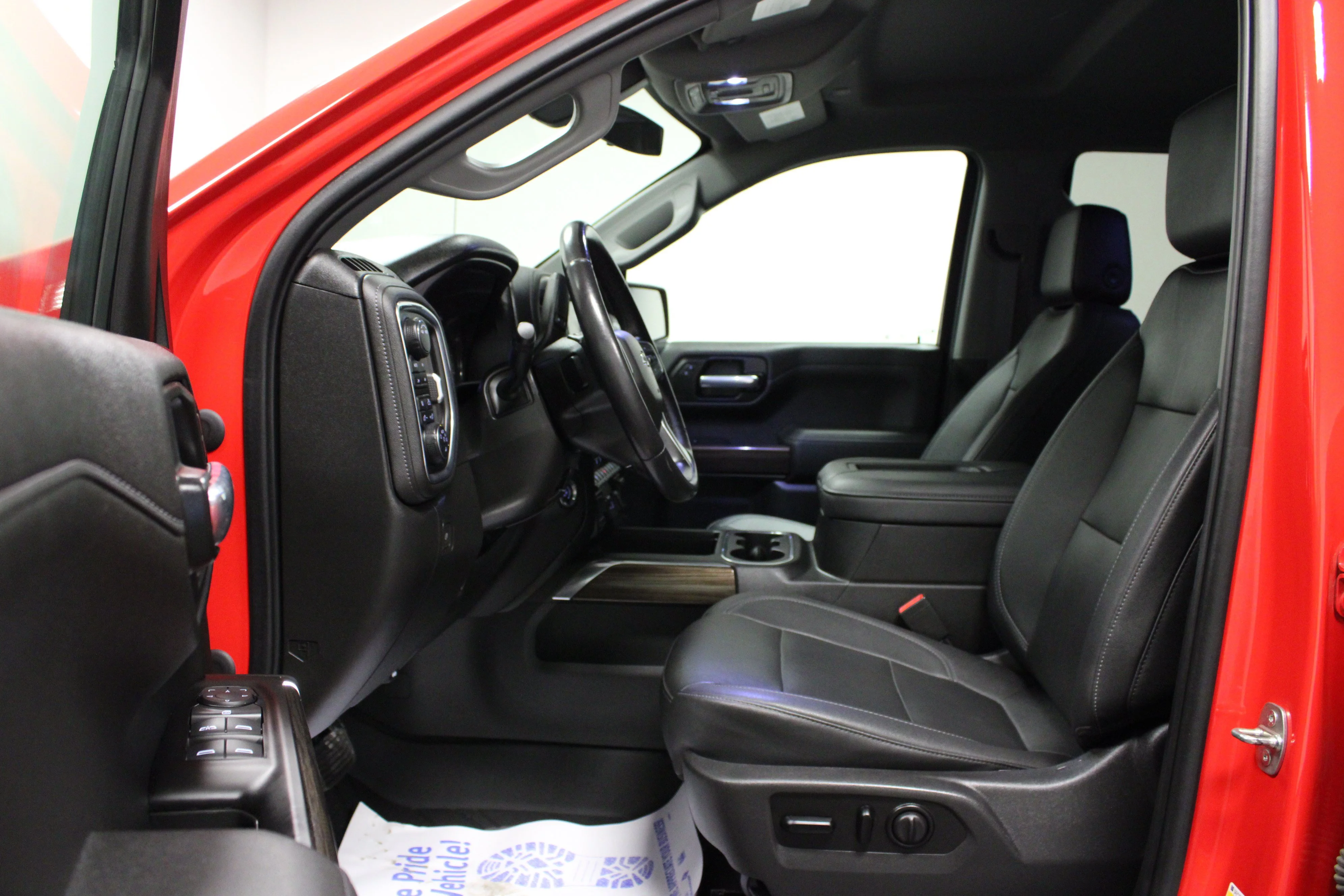 Used 2021 RED HOT Chevrolet LT Trail Boss image 12