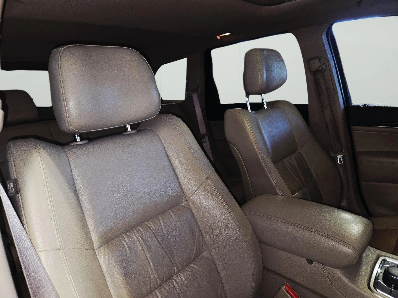 Used 2015 Bright White Clearcoat Jeep Limited image 62