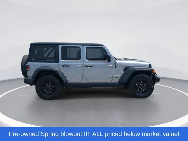 Used 2021 Silver Jeep Unlimited Sport S image 9