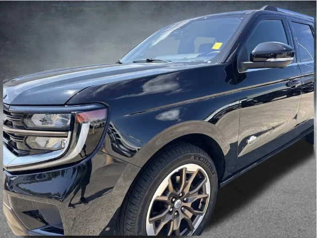 Used 2025 Black Ford King Ranch image 9