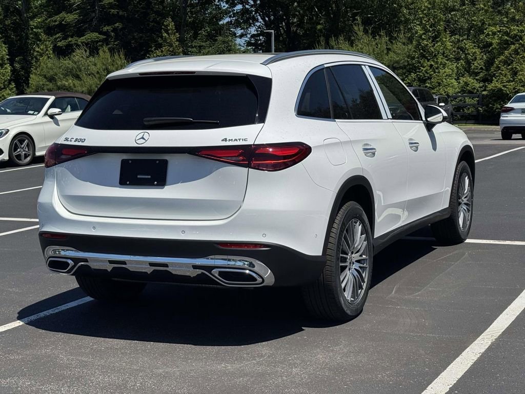 New 2026 Polar White Mercedes-Benz GLC 300 image 10