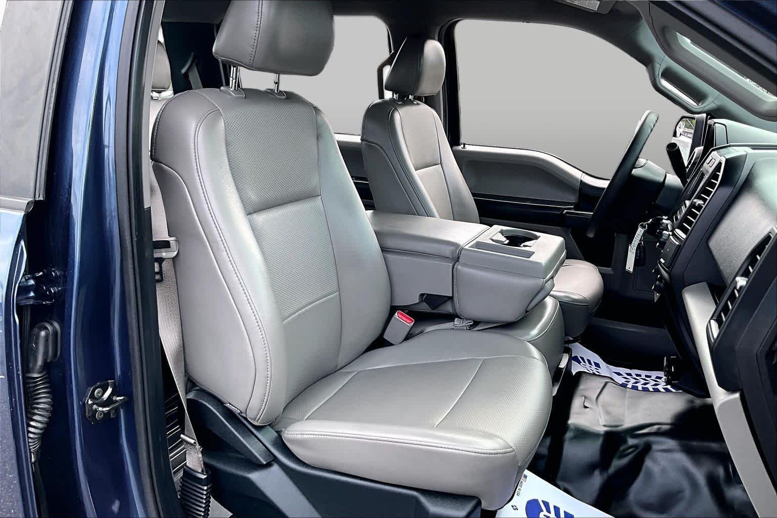 Used 2015 Blue Jeans Metallic Ford XL image 9