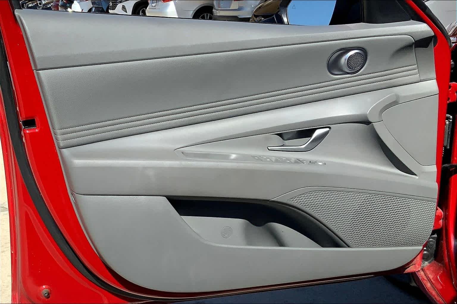 Used 2022 Scarlet Red Pearl Hyundai SEL image 21