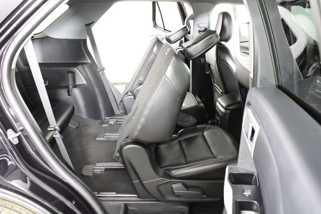 Used 2023 Black Ford XLT image 15