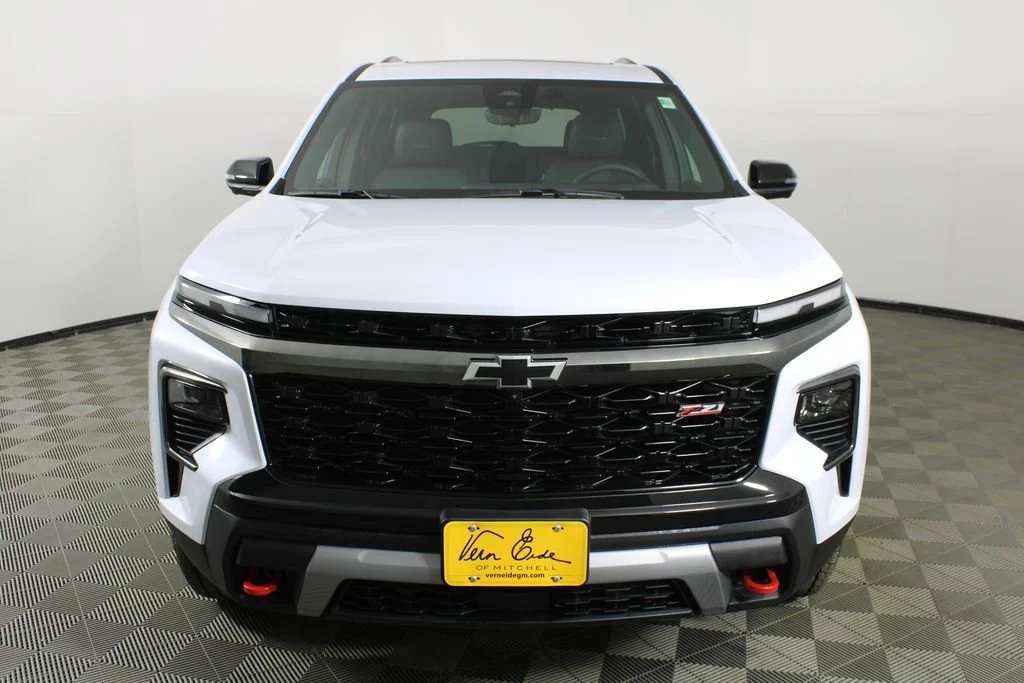 New 2026 Polar White Tricoat Chevrolet Z71 image 2