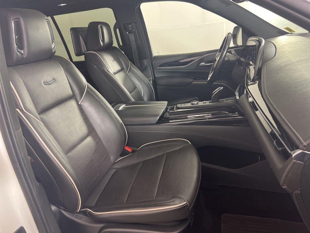 Used 2021 Crystal White Cadillac Sport image 31