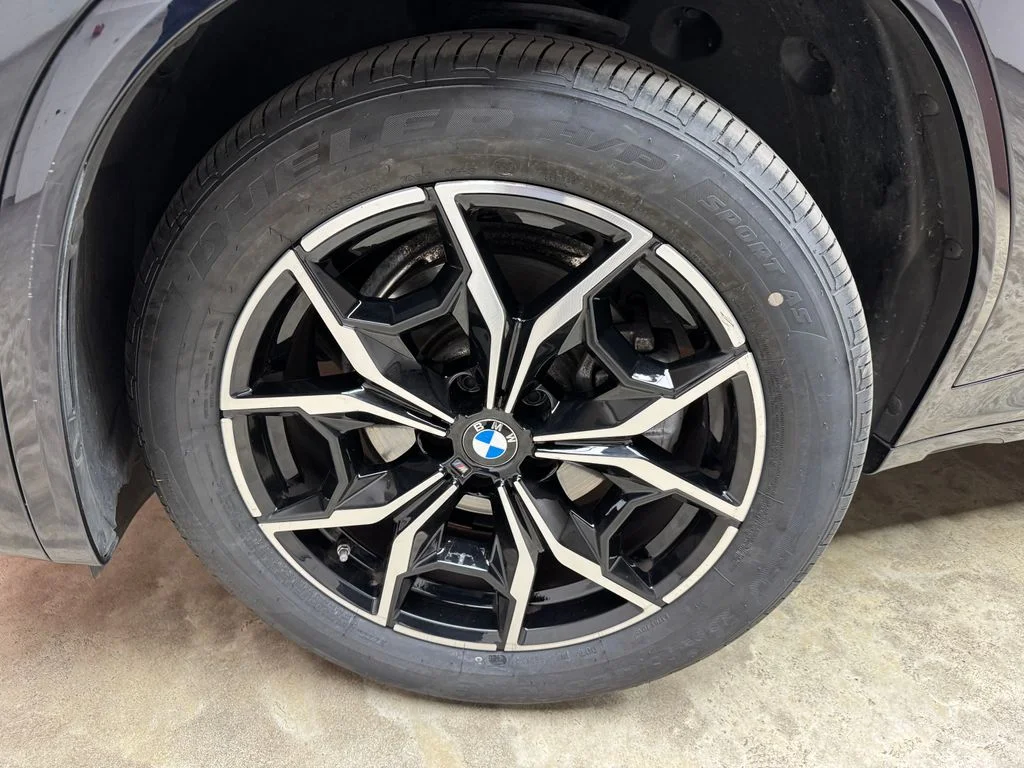 Used 2023 Black BMW xDrive30i image 28