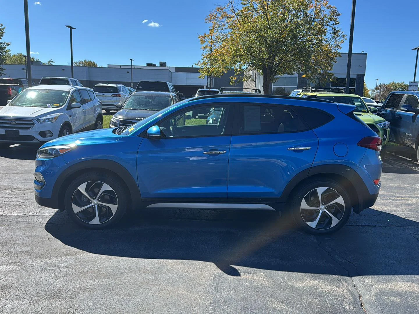 Used 2017 Caribbean Blue Hyundai Limited image 6