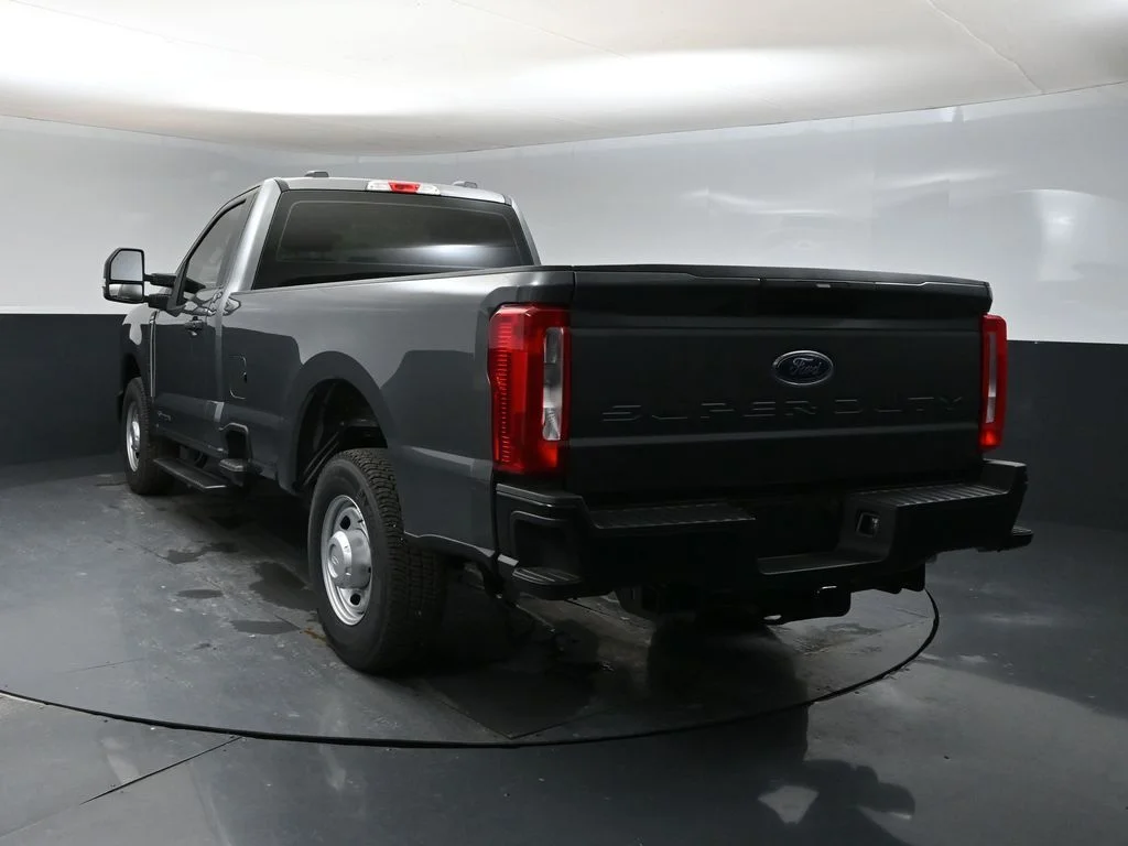 New 2025 Gray Ford XL image 3