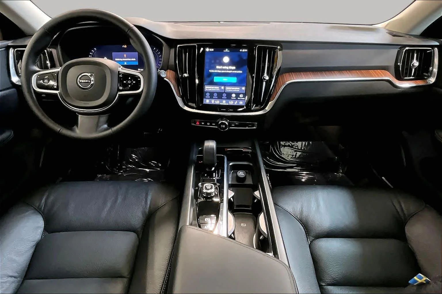 Certified Used 2026 Bright Dusk Volvo Plus image 15