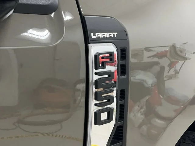 New 2026 Marsh Gray Ford Lariat image 11