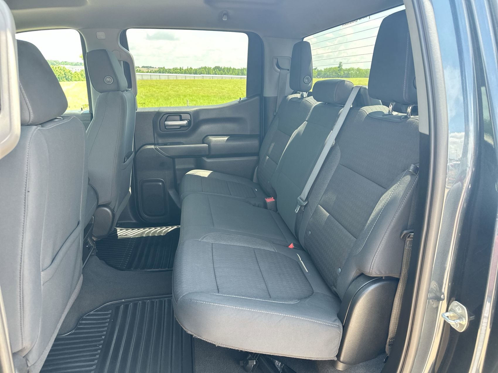 Used 2021 White Chevrolet LT image 21
