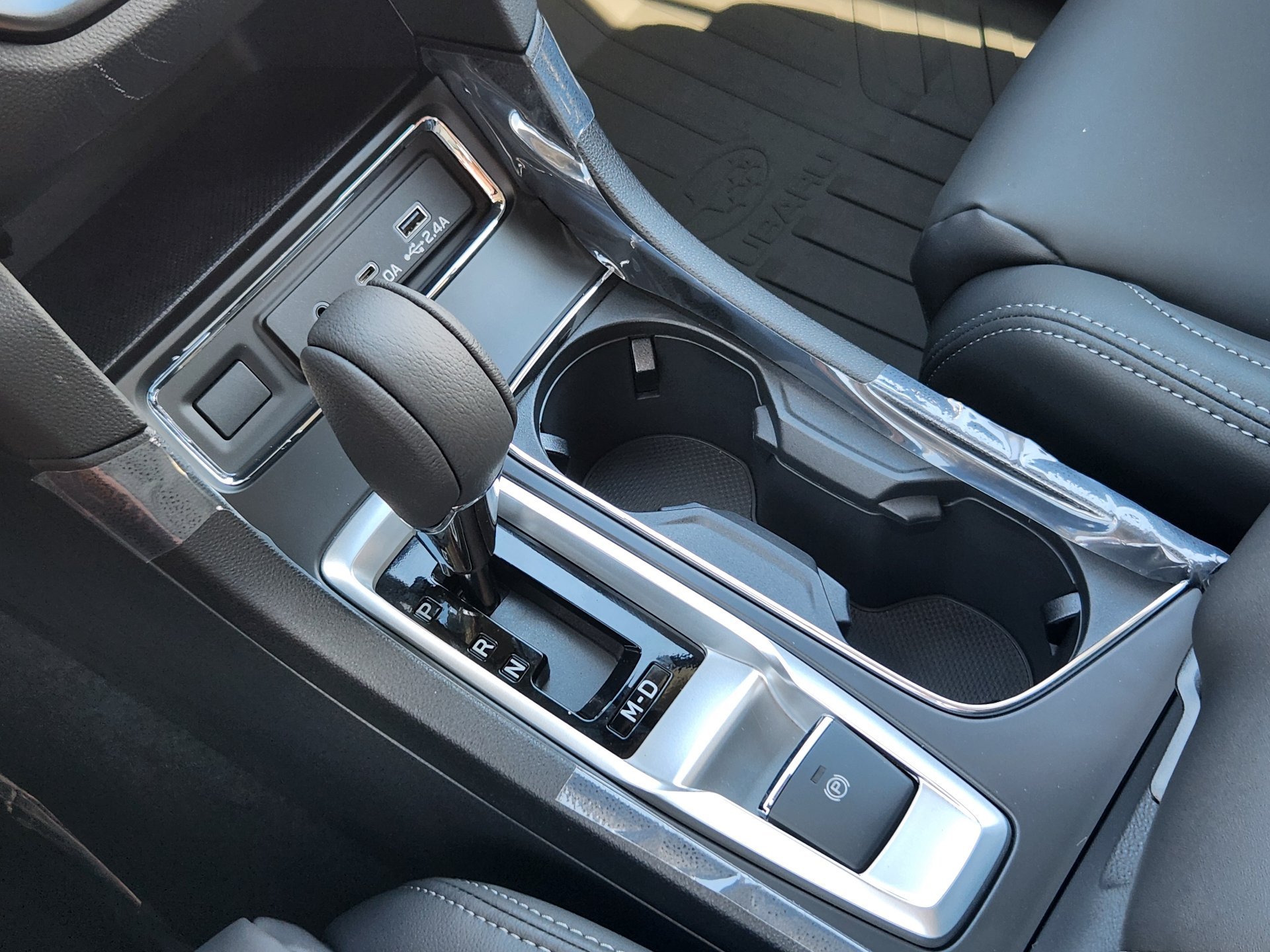 New 2026 CRYSTAL WHITE PEARL Subaru Premium 7-Passenger image 16