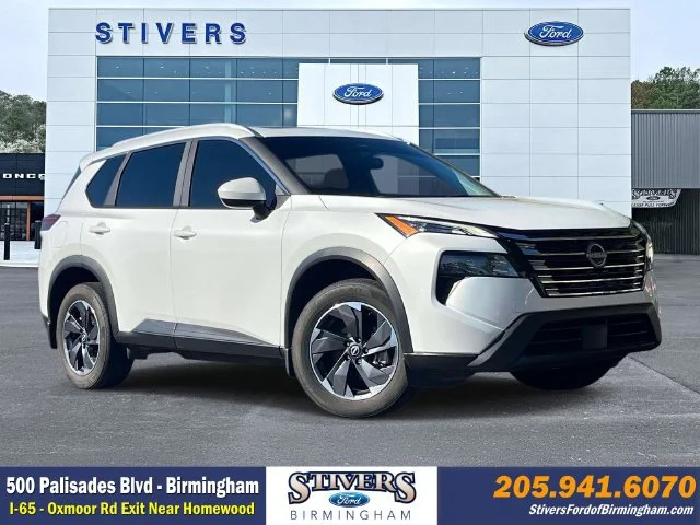 Certified Used 2024 Everest White P Nissan SV image 1