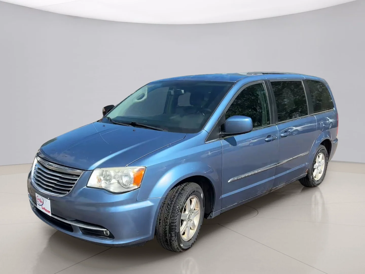 2012 Chrysler Town & Country Touring's photo