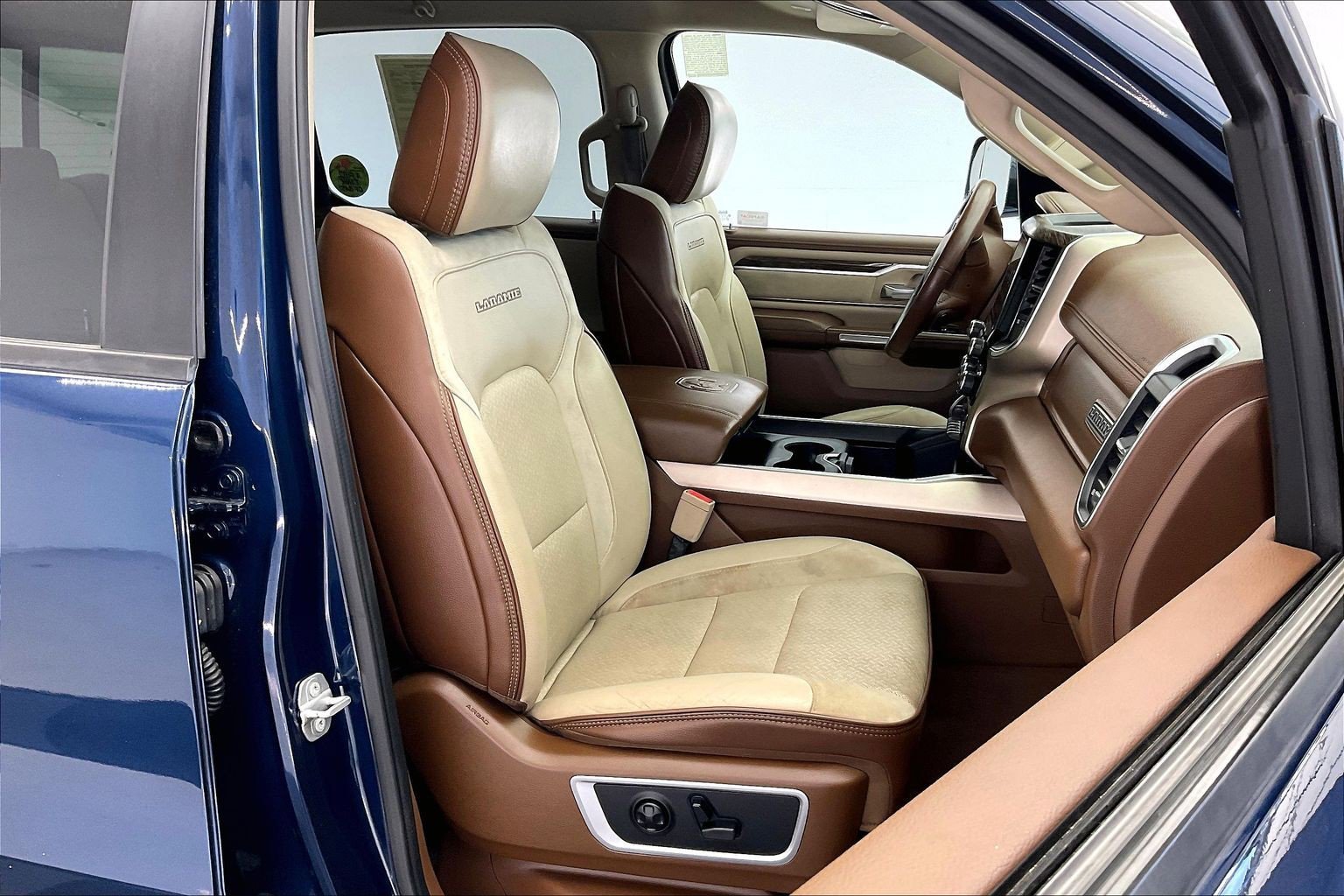 2019 Ram 1500 Laramie photo 6