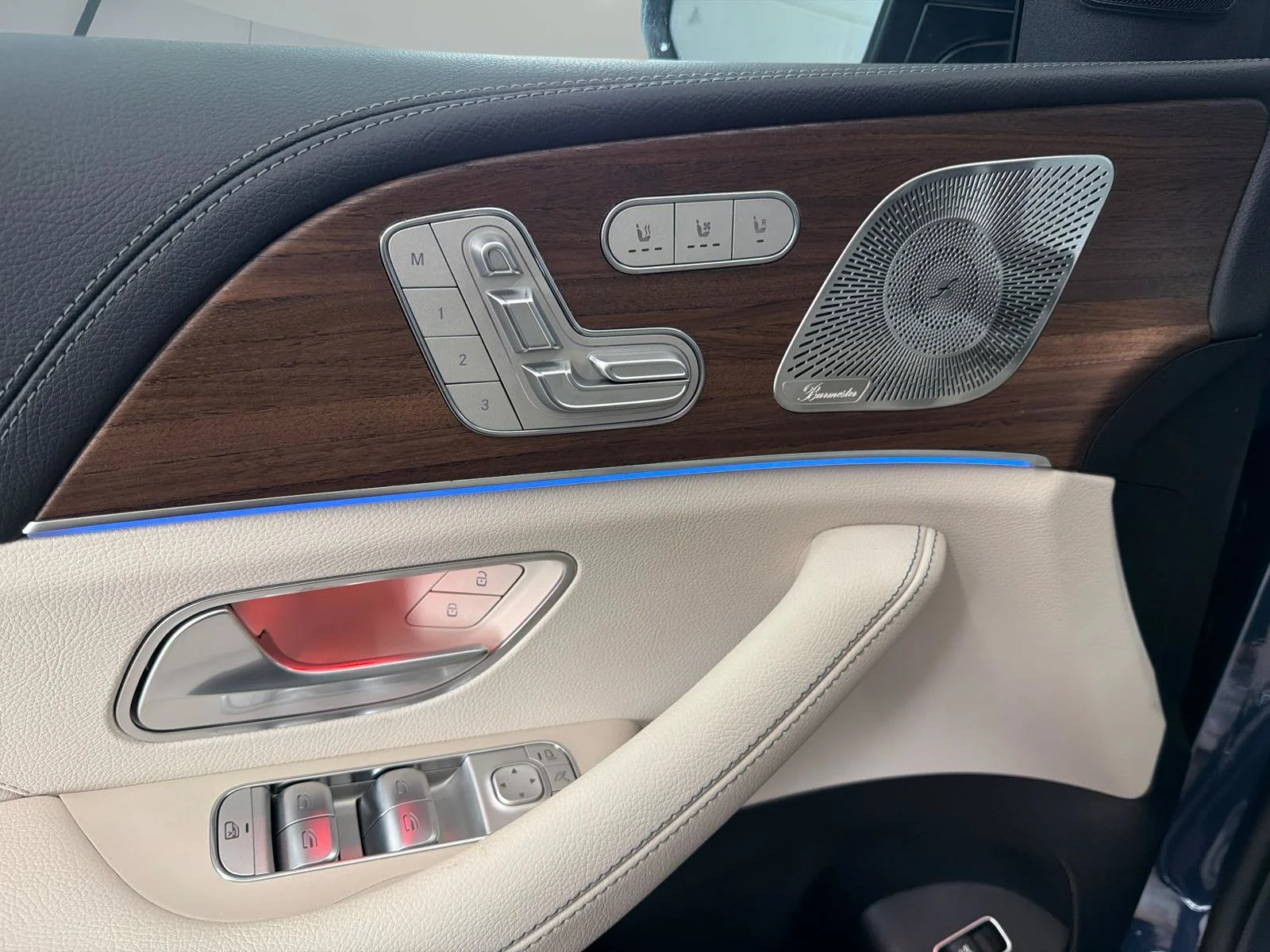 Used 2026 Blue Mercedes-Benz GLE 350 image 9