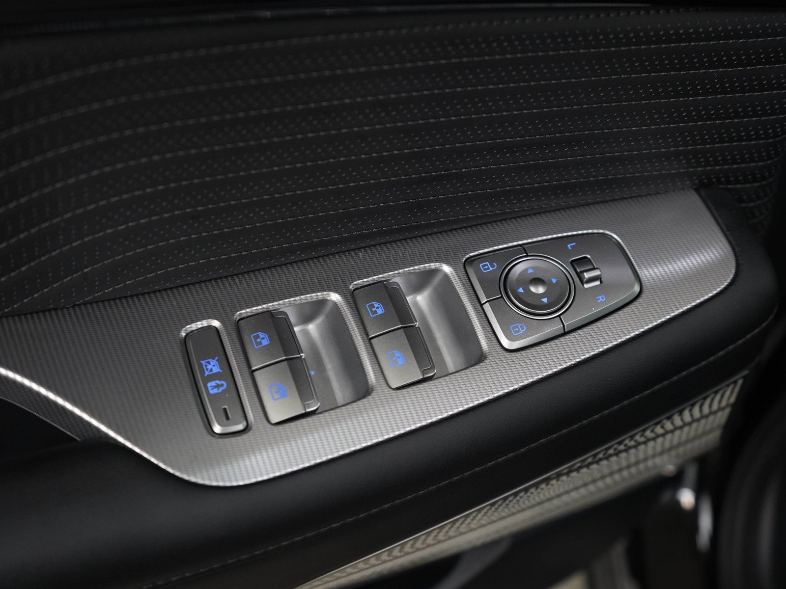 Used 2025 Abyss Black Pearl Hyundai Calligraphy AWD image 23