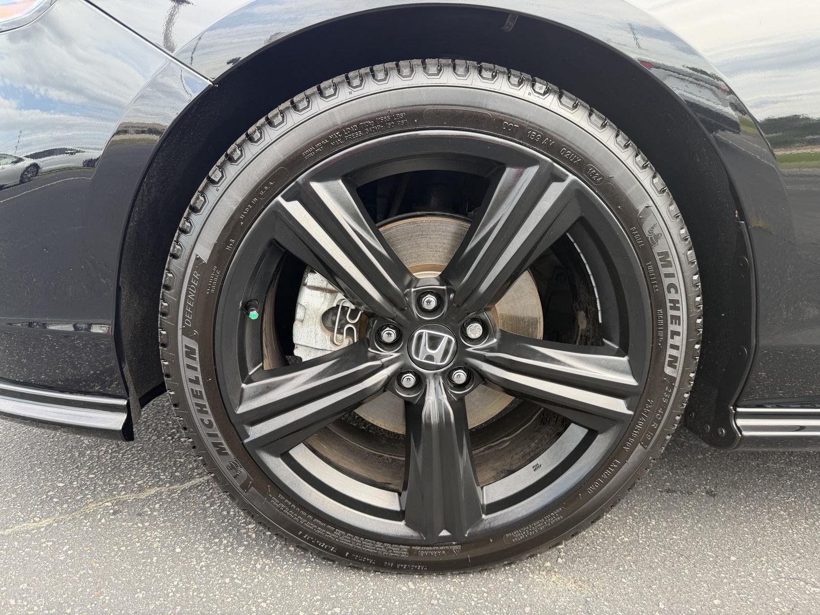 Used 2023 Crystal Black Pearl Honda Sport-L image 9