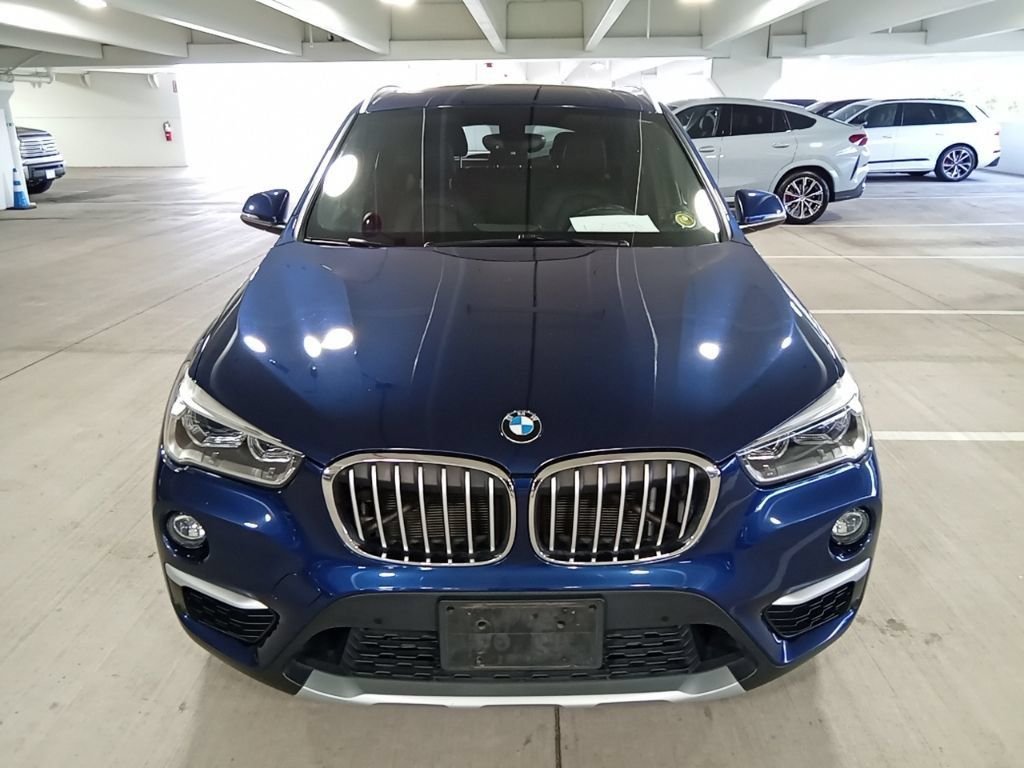 Used 2018 Blue Metallic BMW xDrive28i image 2