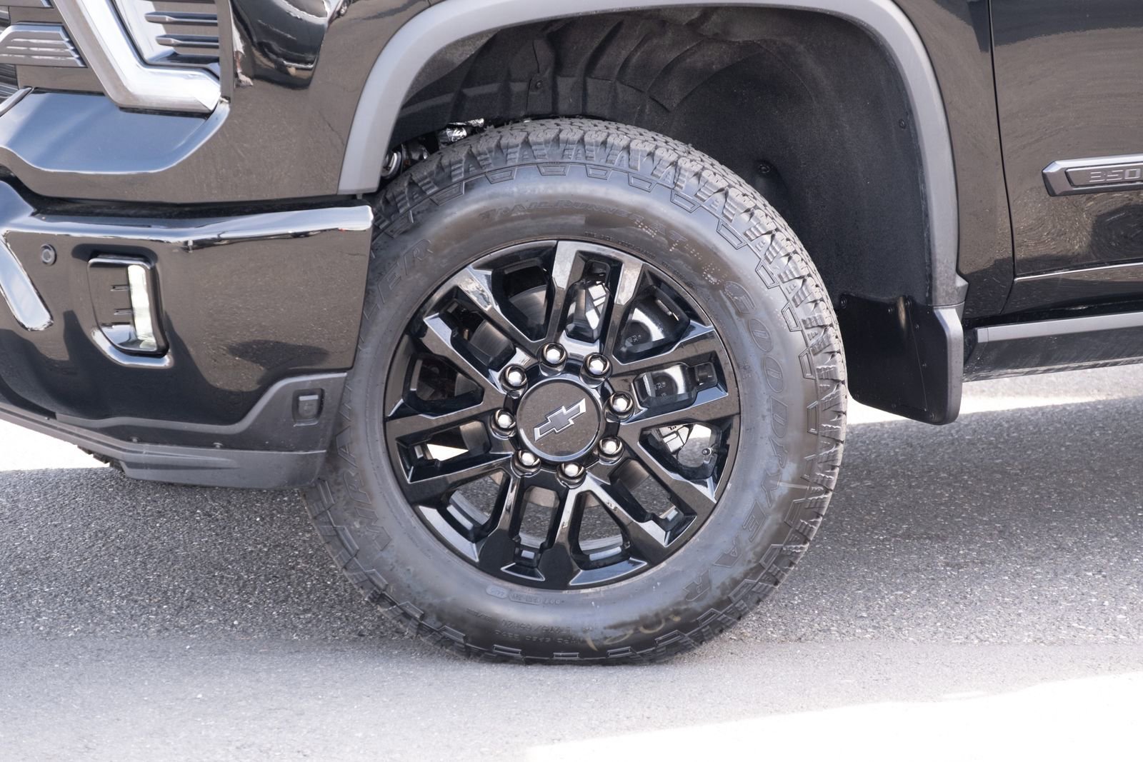 2026 Chevrolet Silverado 3500HD High Country - Photo 26