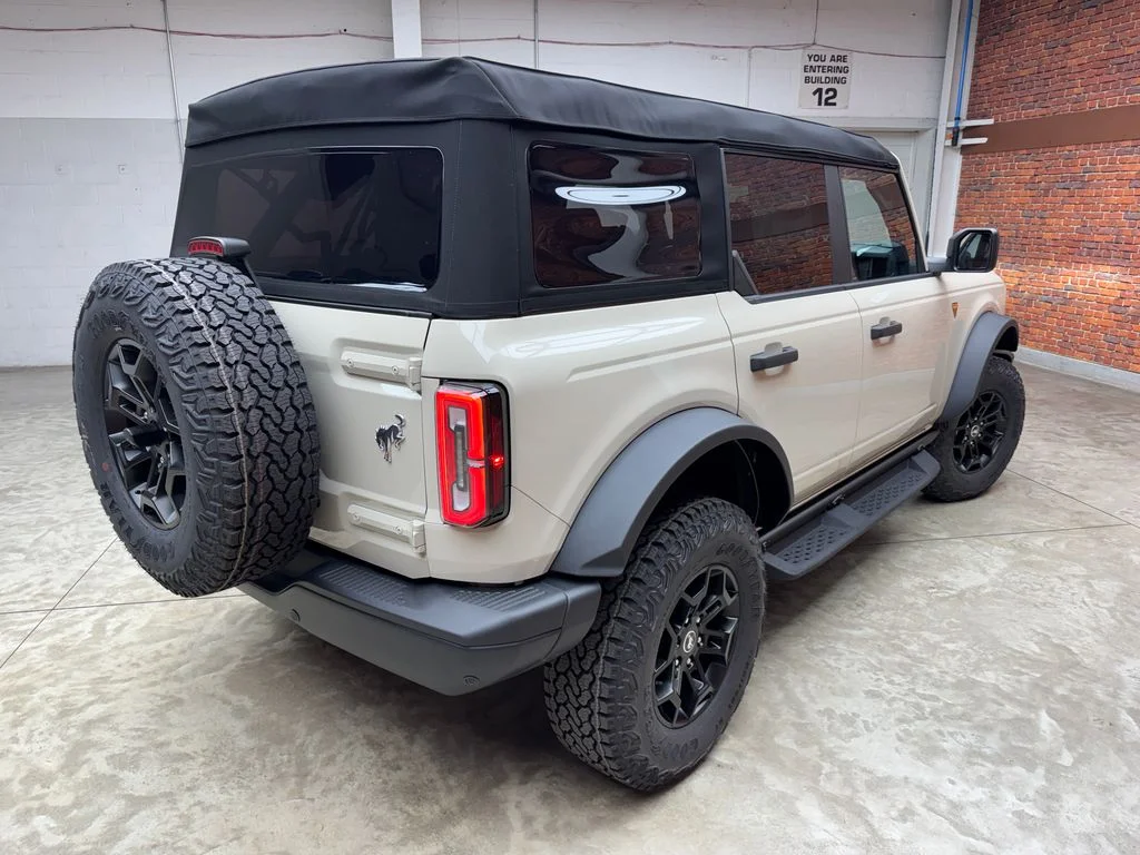New 2026 Desert Sand Ford Badlands® image 4