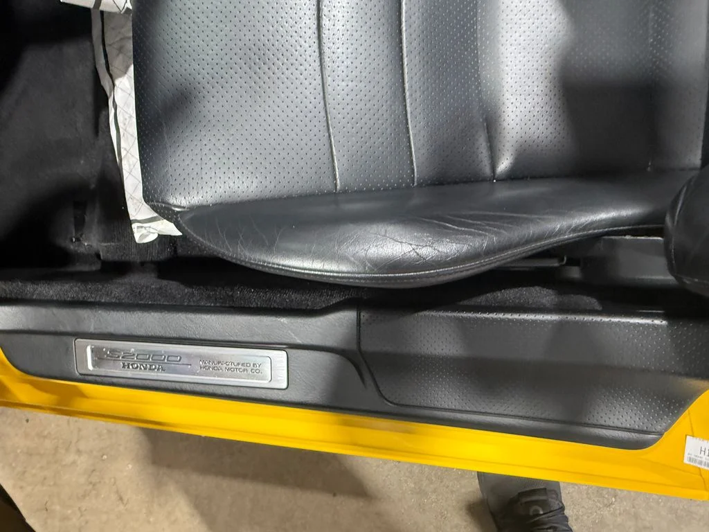 Used 2001 Spa Yellow Pearl Honda Convertible image 19