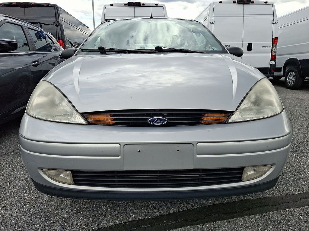 Used 2000 Ford Focus ZX3 with VIN 3FAFP313XYR245230 for sale in Saint Albans City, VT