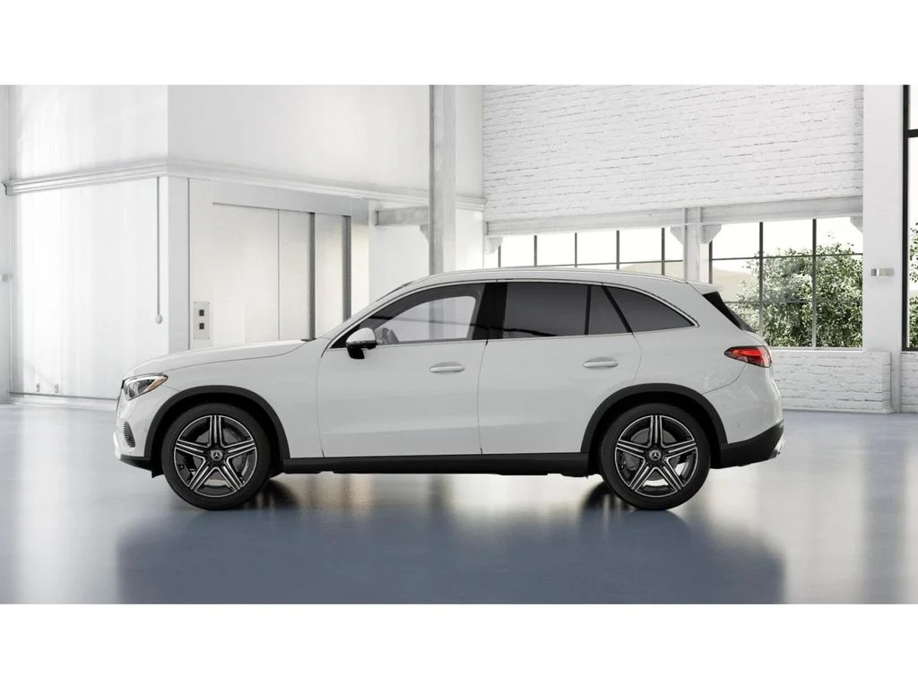 New 2027 White Mercedes-Benz GLC 300 image 34