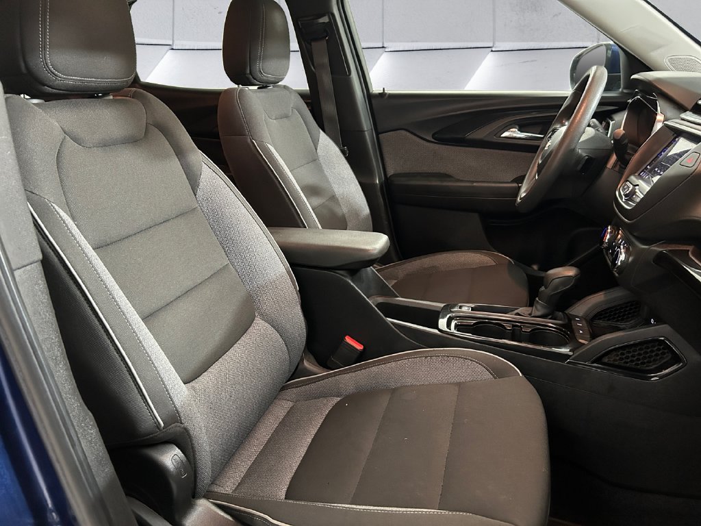 Used 2022 Blue Chevrolet LT image 14