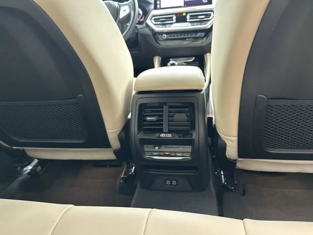 Used 2023 Black BMW xDrive30i image 25