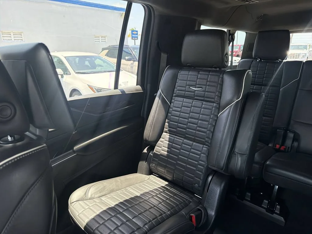 Used 2021 BLACK RAVEN Cadillac Sport Platinum image 12