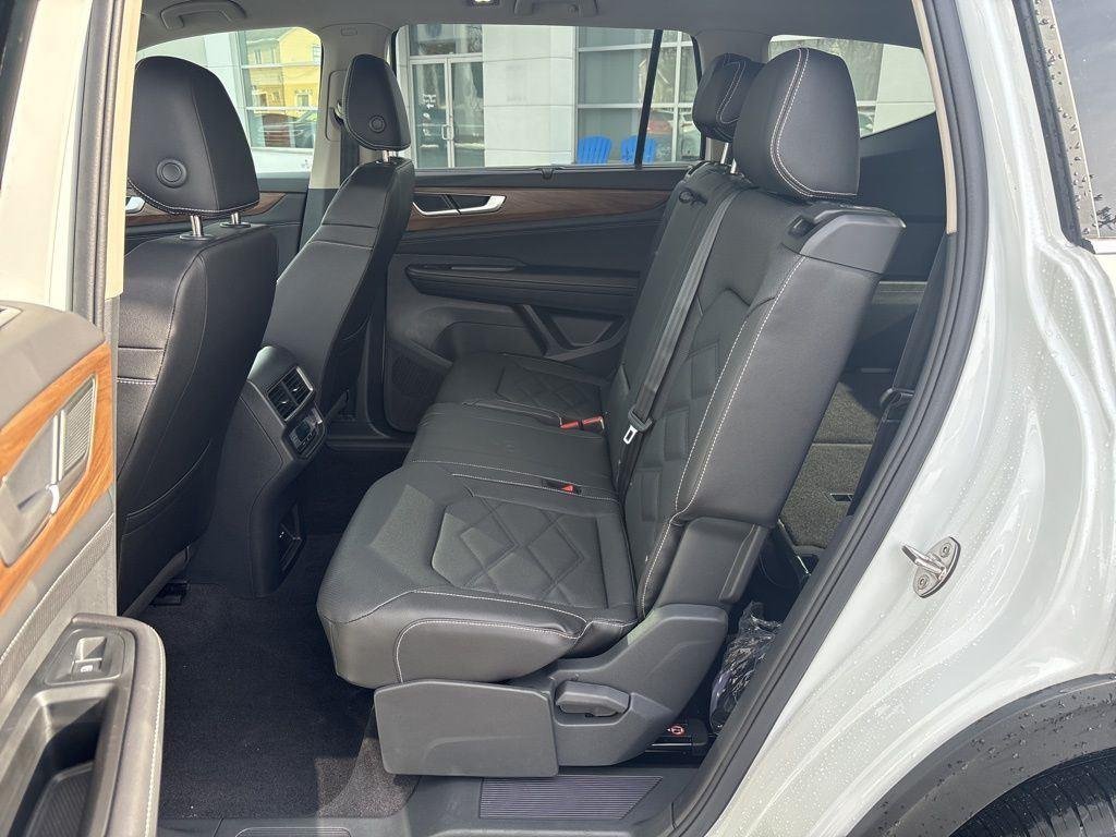 2026 Volkswagen Atlas SE w/Tech - Photo 6