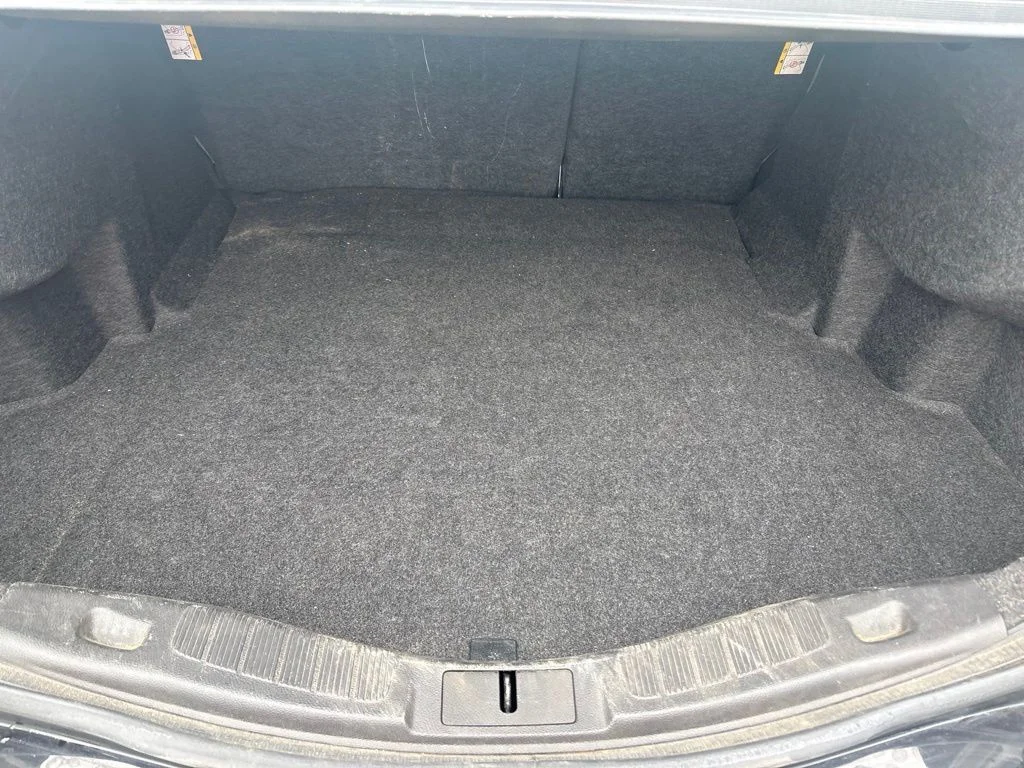 Used 2014 Tuxedo Black Metallic Ford SE image 35