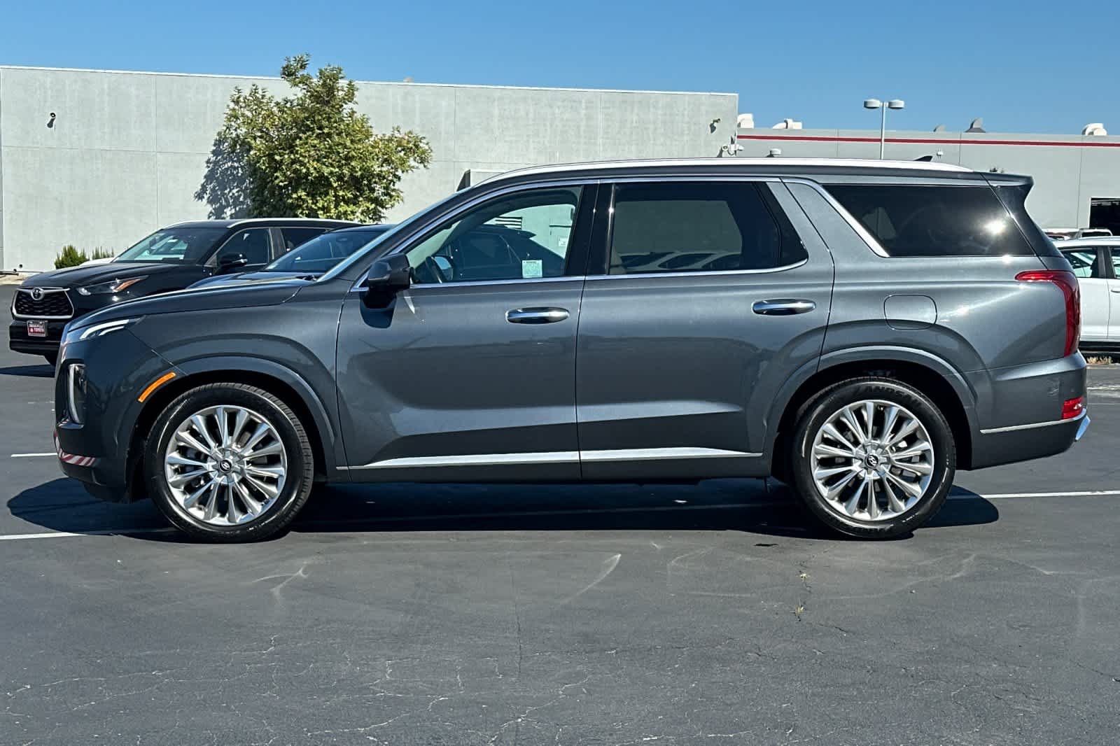 Used 2020 Steel Graphite Hyundai Limited image 9