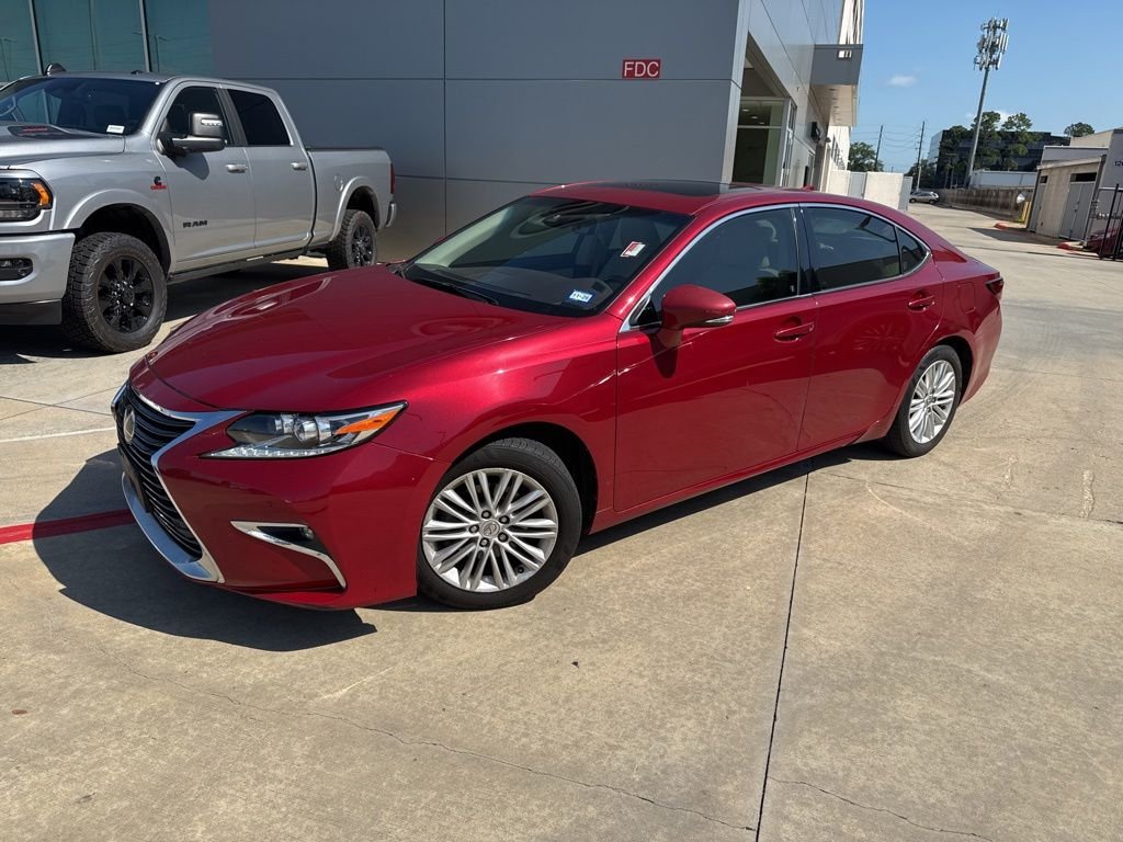 2016 Lexus ES 350 350's photo