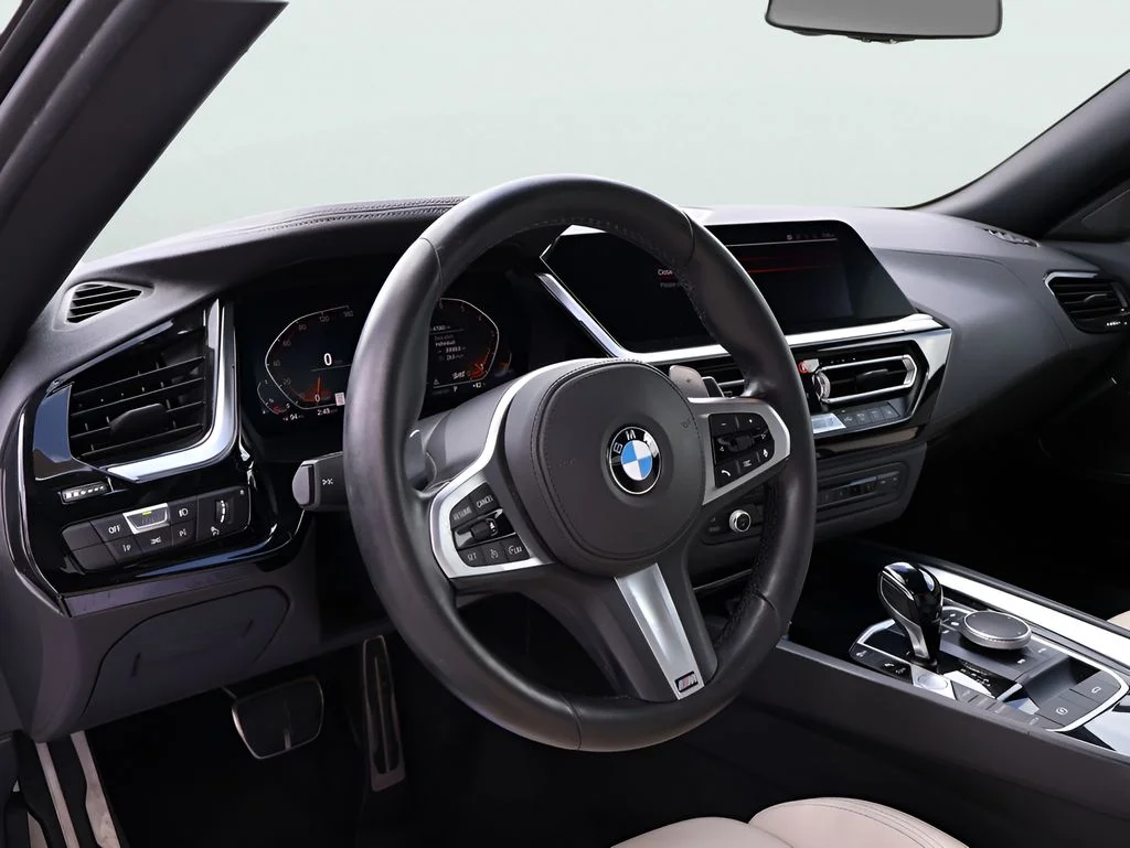 Used 2019 Alpine White BMW sDrive30i image 19